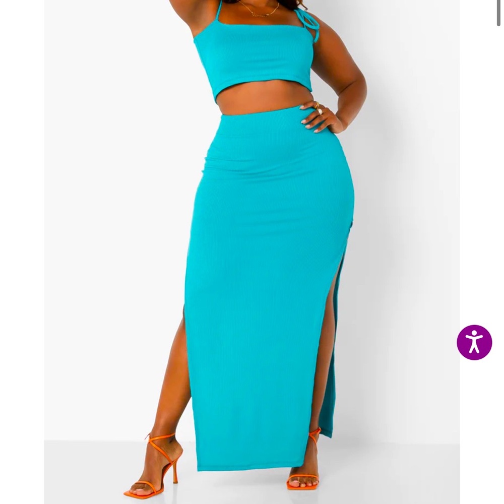 CROP TOP AND MAXI SKIRT SET 💙